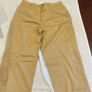 B0904 Burberry The Breakers Golf Pants Capri SZ 8 Came l- EUC